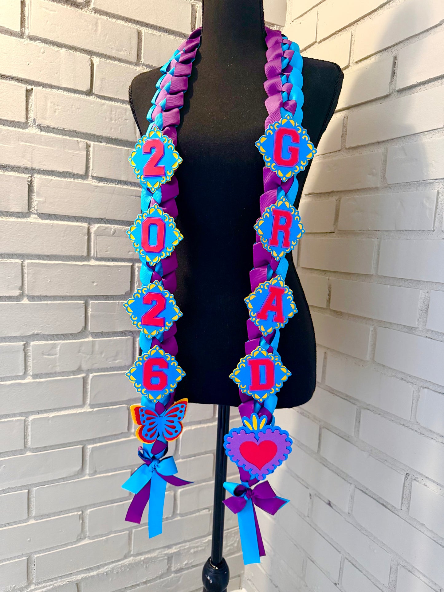 Mis Sueños Graduation Topper Lei or Set